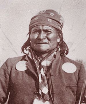 Geronimo: An Amerikan Kıyamet Hikayesi ile Vahşi Batı Efsanelerini Yeniden Keşfedin!